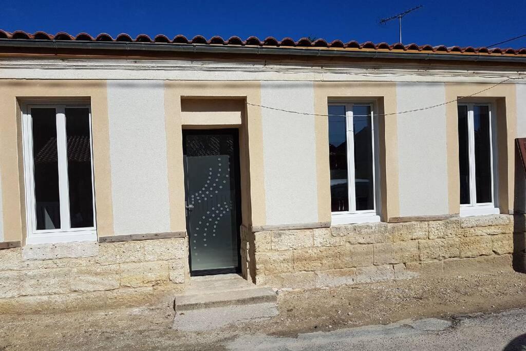 Maison de caractère en plein cœur de Margaux Villa Esterno foto